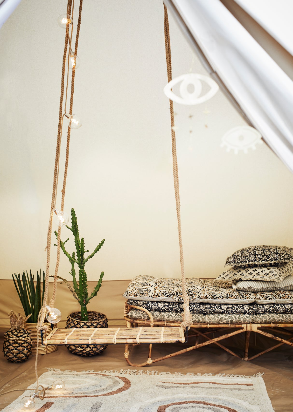 Madam Stoltz Bambusgunga Natur, svart 74x37x160 cm